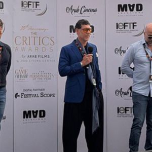 critics-award2